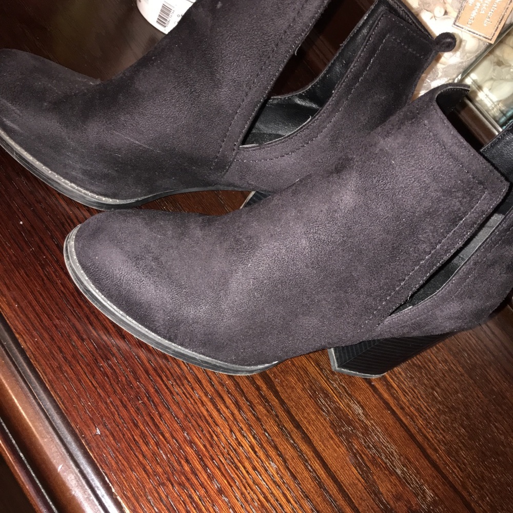 Ankle boots